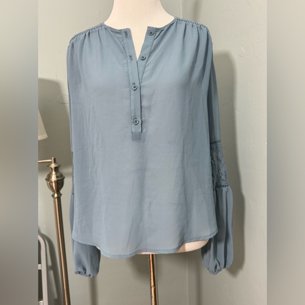 Aakaa Sky Blue Sheer Balloon Sleeve Lace Shoulder Henley Blouse Boho Relaxed XS